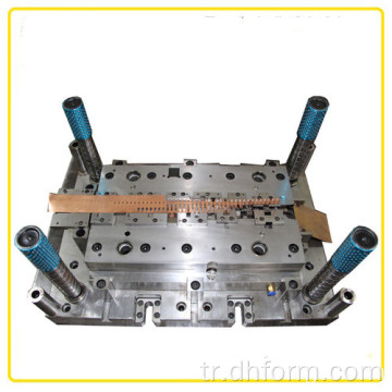 Otomobil Parçaları / Terminal / Konektör için Metal Parçalar Damgalama